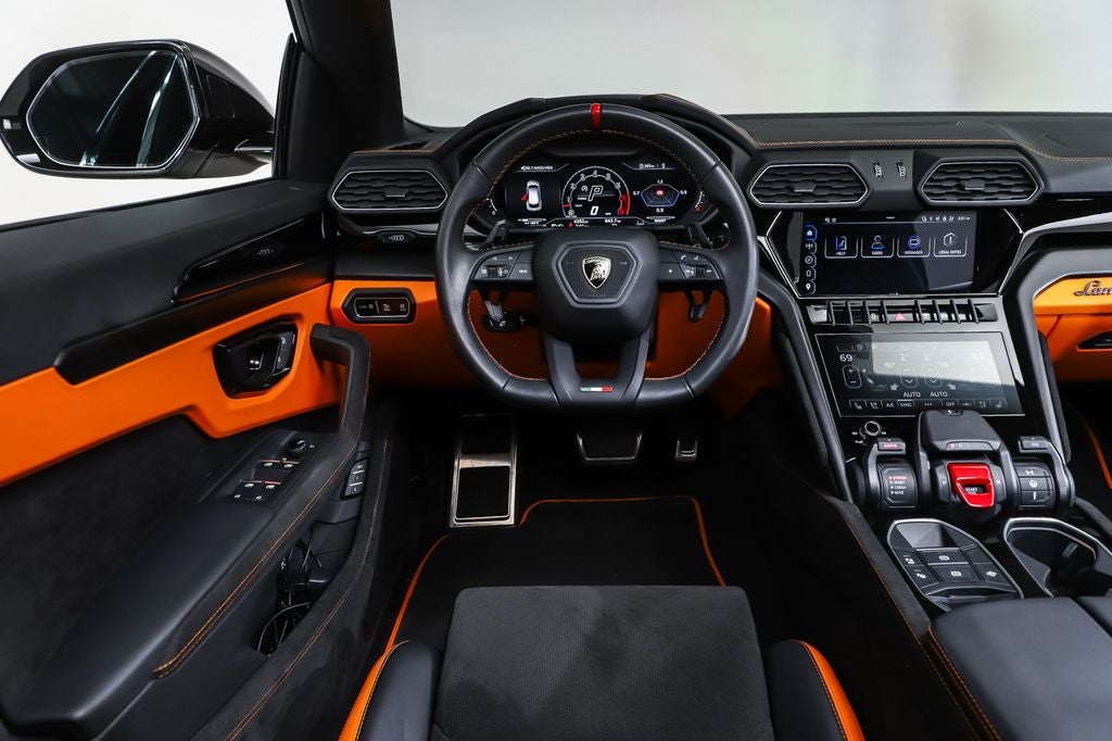 2023 Lamborghini Urus S