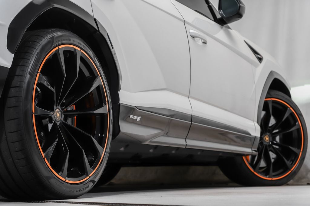 2023 Lamborghini Urus S