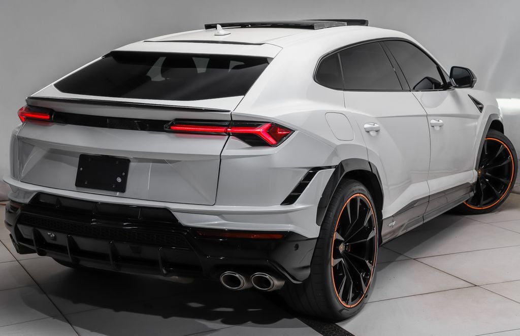 2023 Lamborghini Urus S