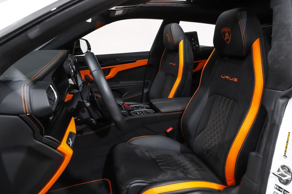 2023 Lamborghini Urus S