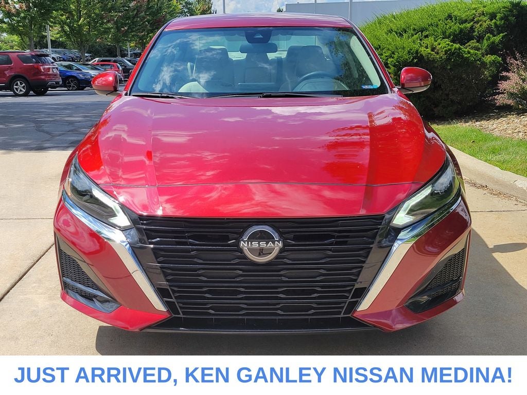 2023 Nissan Altima SV