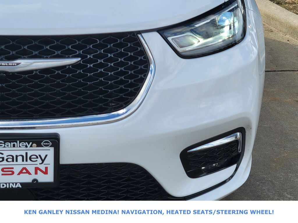 2024 Chrysler Pacifica Hybrid Select