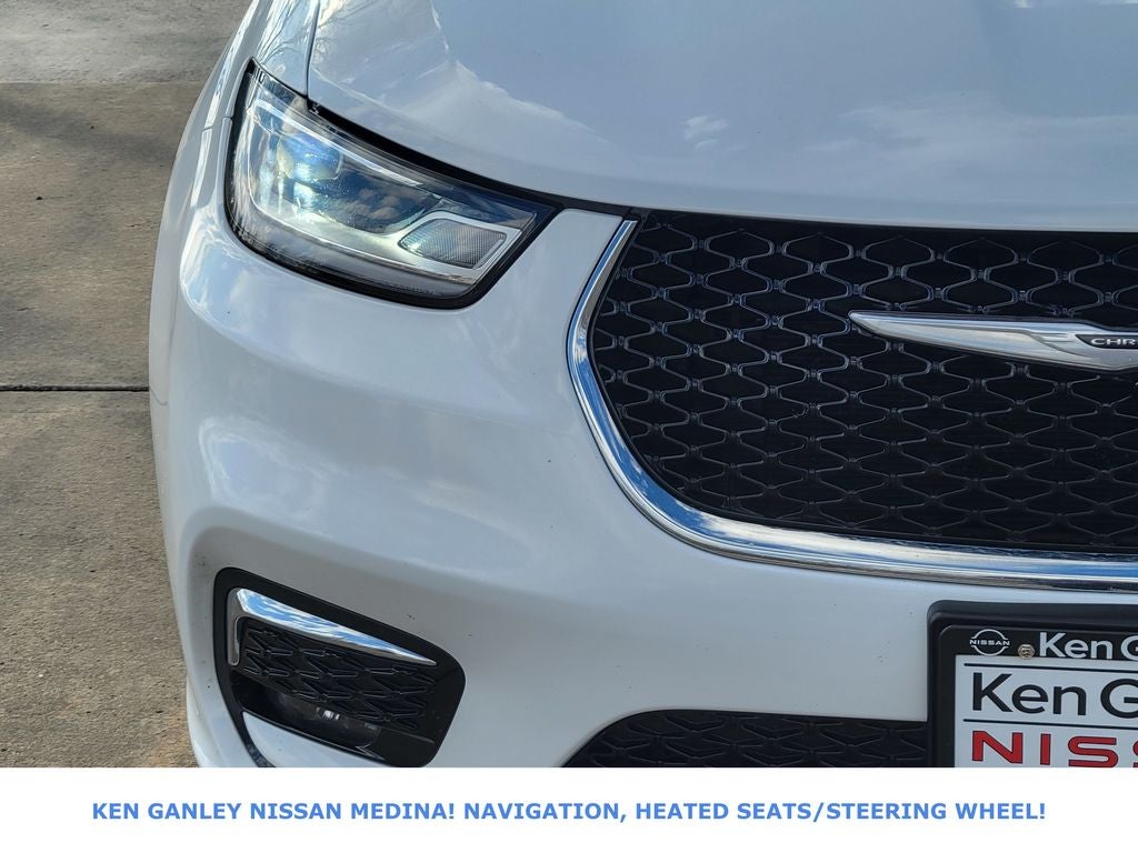 2024 Chrysler Pacifica Hybrid Select