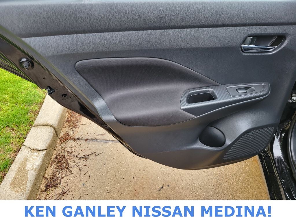 2024 Nissan Versa 1.6 SV