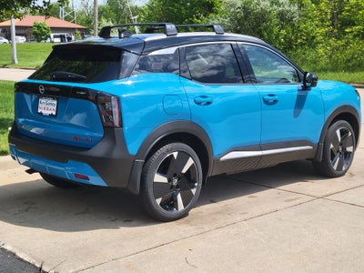 2025 Nissan Kicks SR