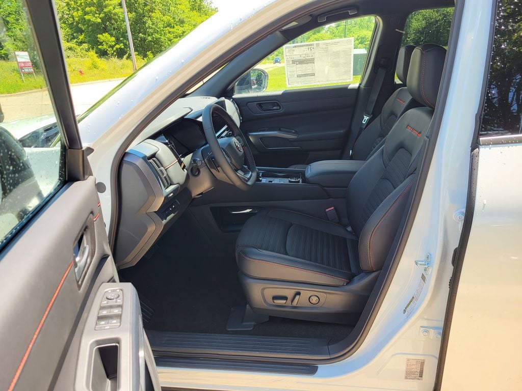 2026 Nissan Pathfinder Rock Creek®