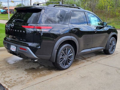 2026 Nissan Pathfinder SL