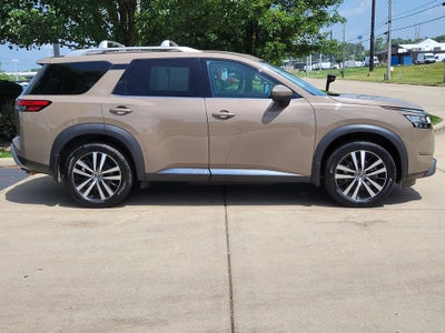 2024 Nissan Pathfinder Platinum