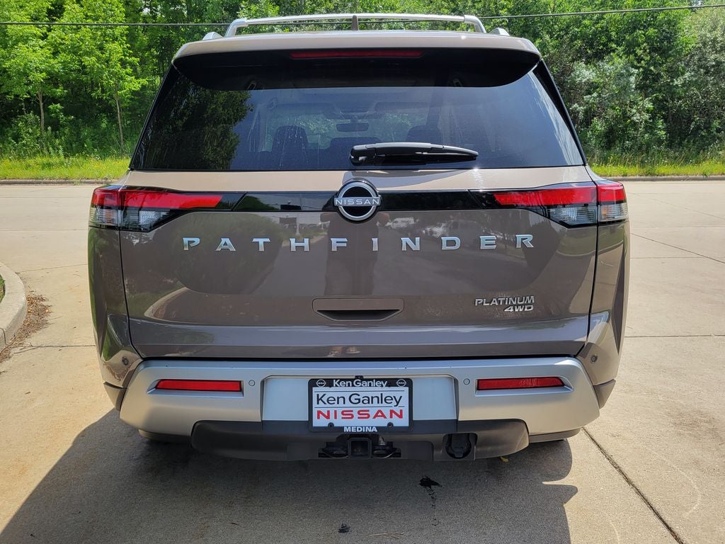 2024 Nissan Pathfinder Platinum