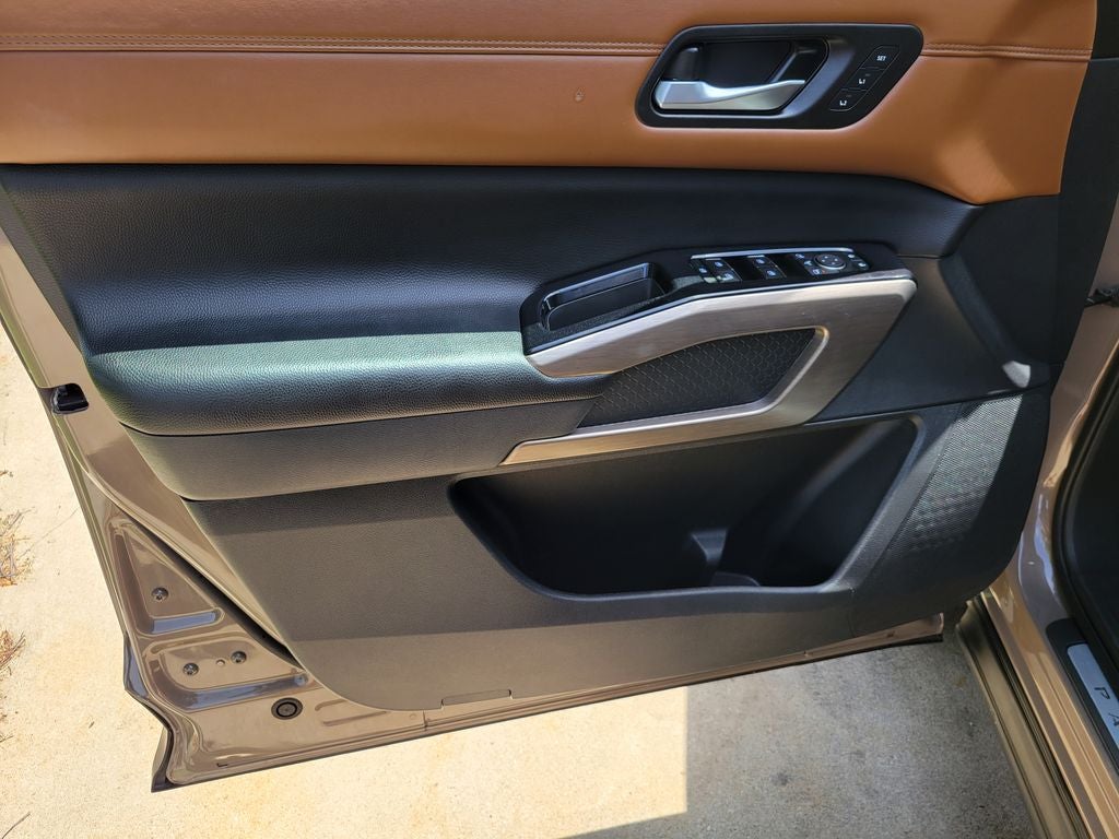 2024 Nissan Pathfinder Platinum