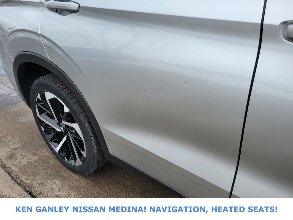 2024 Mitsubishi Outlander SE