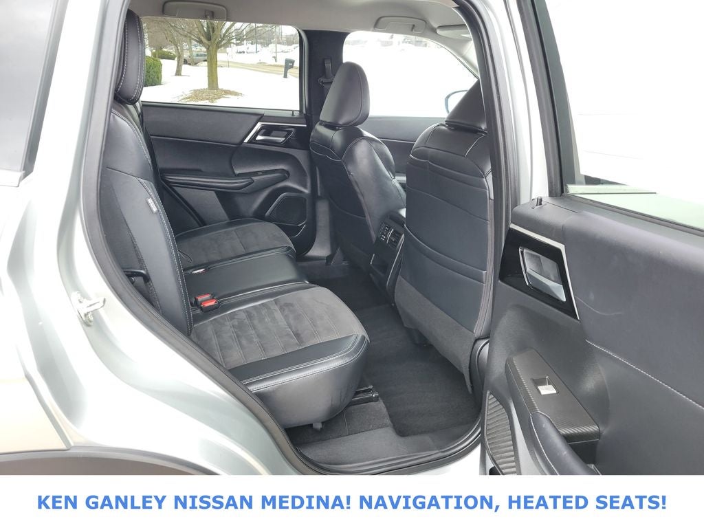 2024 Mitsubishi Outlander SE