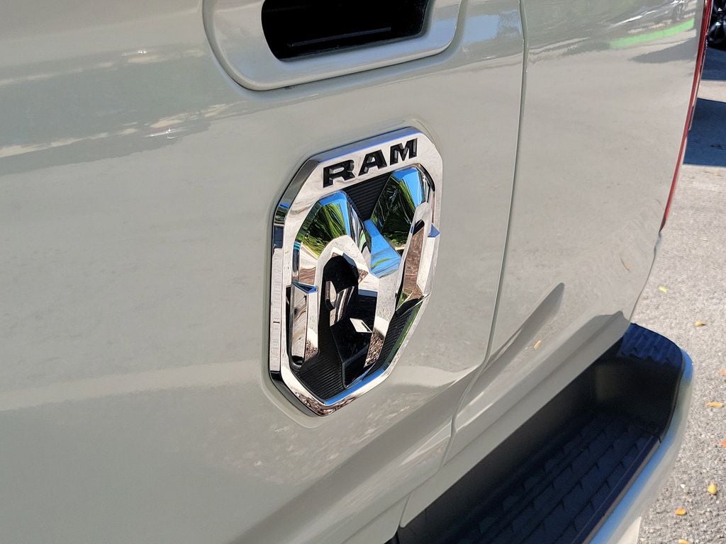 2021 RAM 1500 Limited W/ PANO ROOF