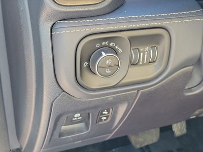 2021 RAM 1500 Limited W/ PANO ROOF