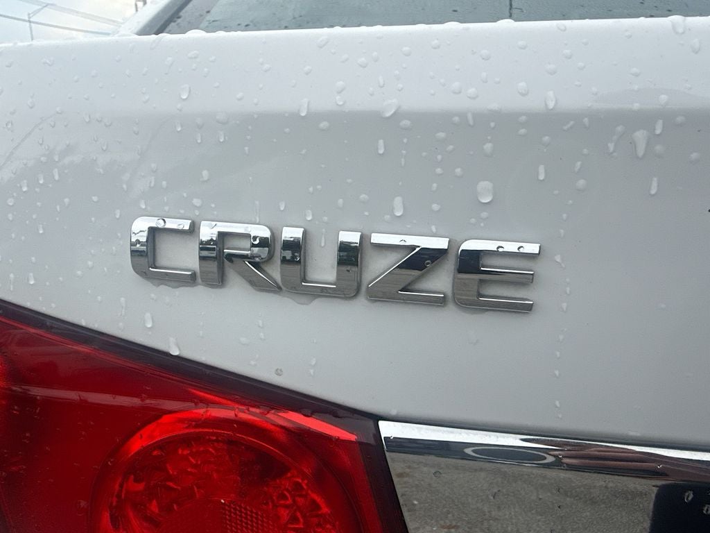 2015 Chevrolet Cruze LS 6 SPEED MANUAL