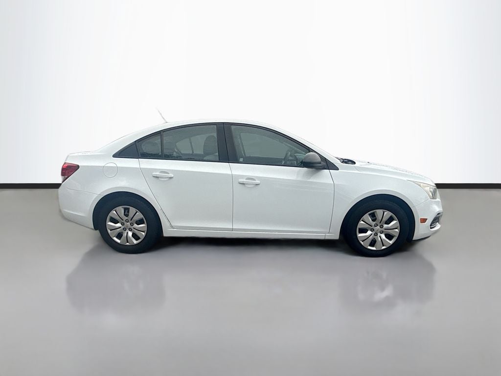 2015 Chevrolet Cruze LS 6 SPEED MANUAL