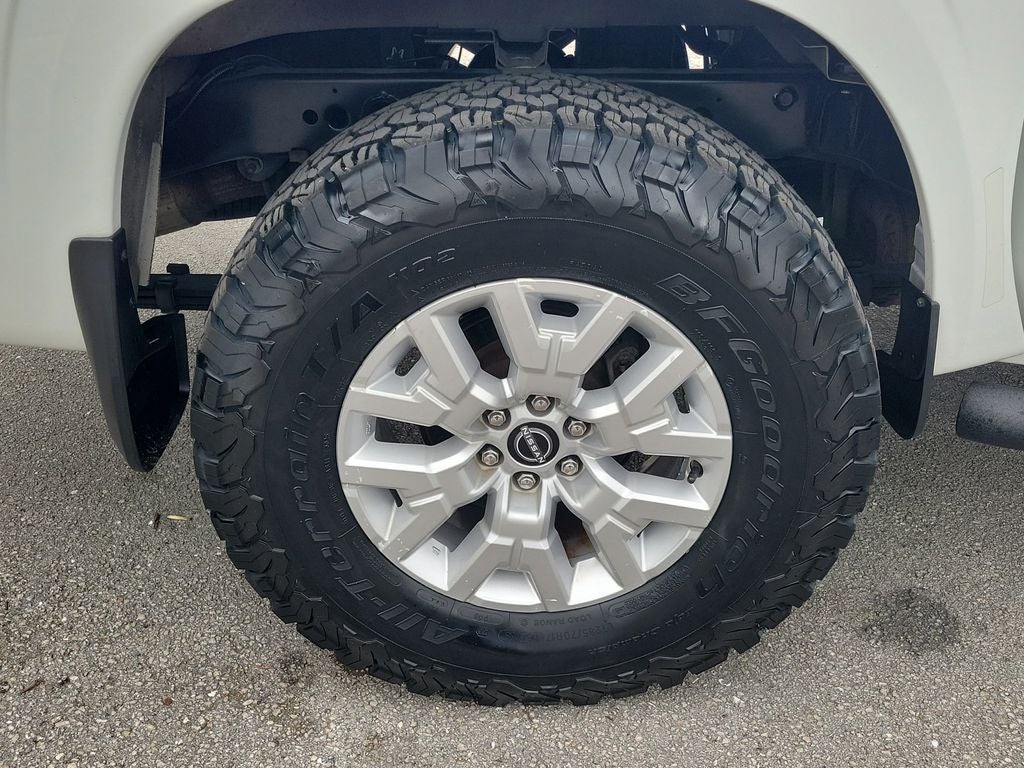 2022 Nissan Frontier SV Convenience