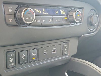 2022 Nissan Frontier SV Convenience