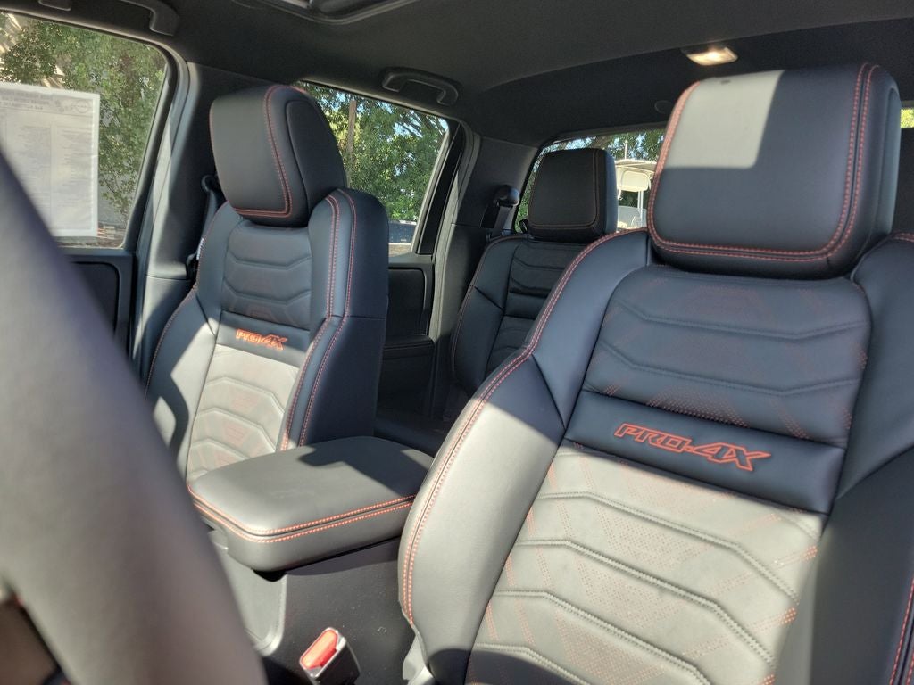 2026 Nissan Frontier PRO-4X CONVENIENCE