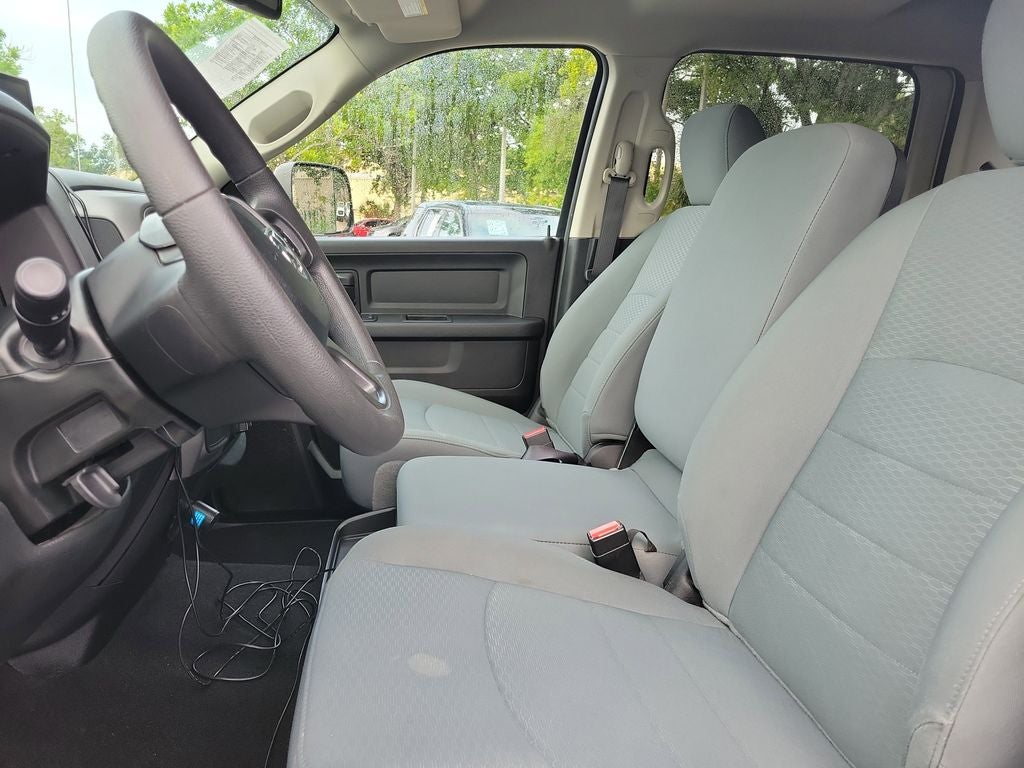 2018 RAM 3500 Tradesman DUALLY 4X4