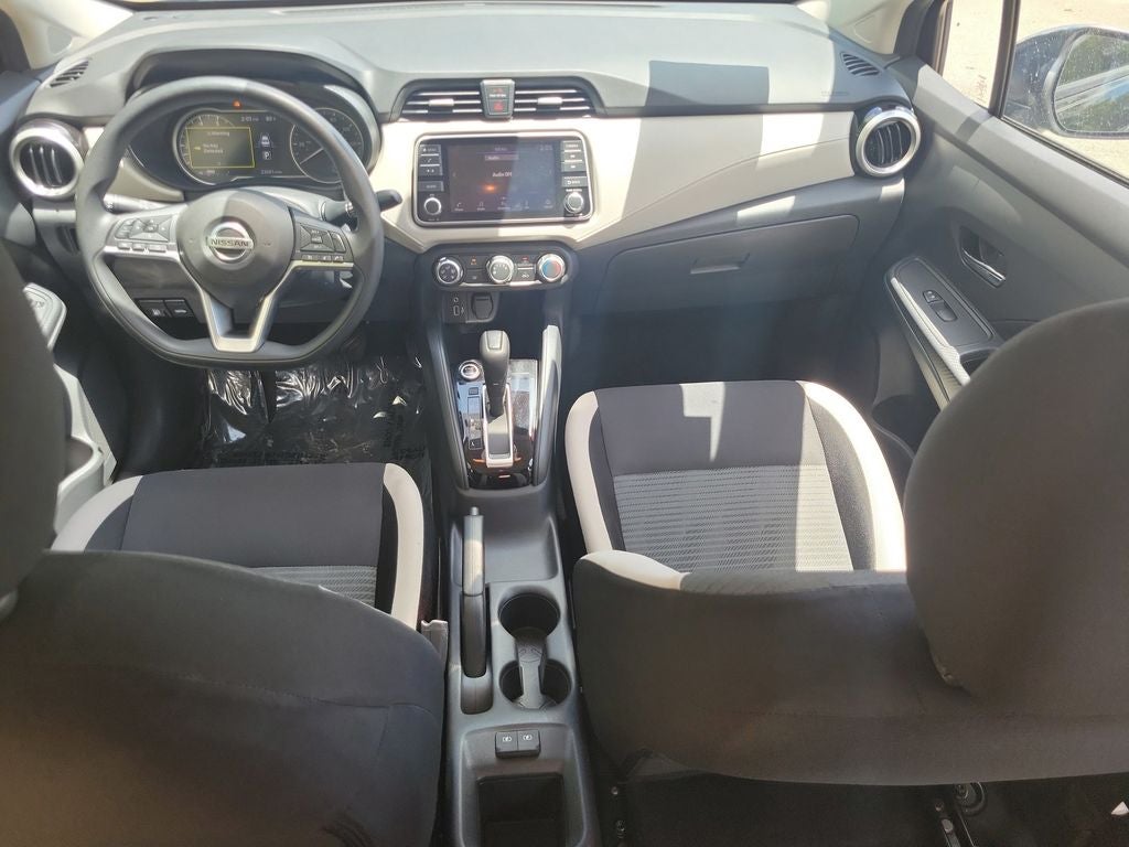 2022 Nissan Versa 1.6 SV