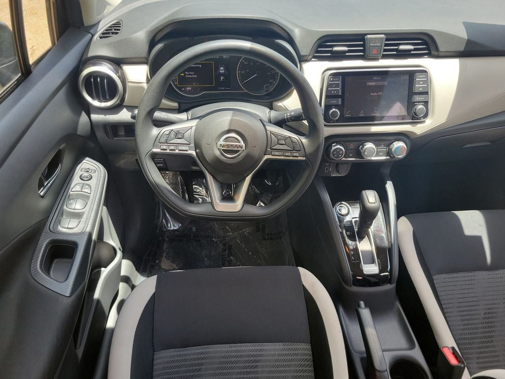 2022 Nissan Versa 1.6 SV