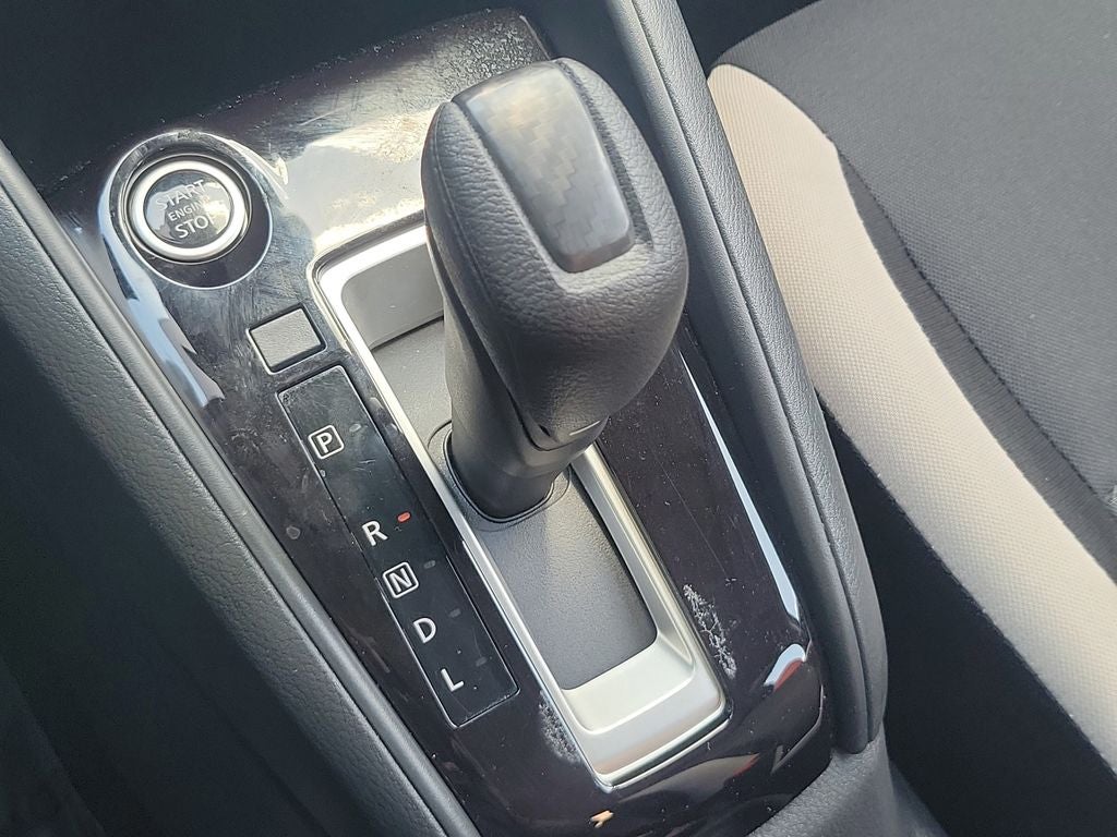 2022 Nissan Versa 1.6 SV