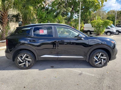 2025 Nissan Kicks SV W/PREMIUM PACKAGE