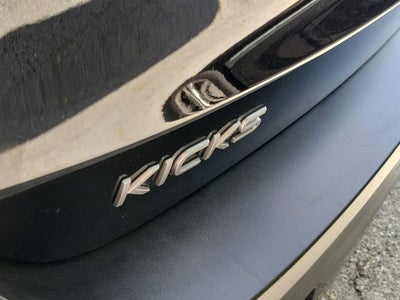 2025 Nissan Kicks SV W/PREMIUM PACKAGE