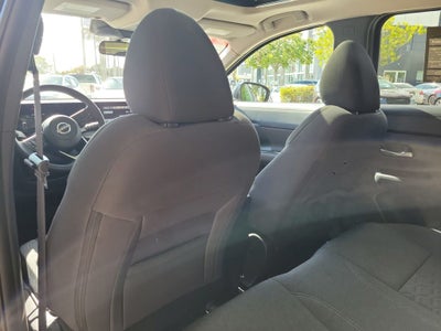 2025 Nissan Kicks SV W/PREMIUM PACKAGE