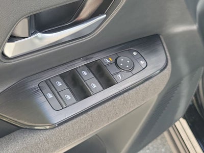 2025 Nissan Kicks SV W/PREMIUM PACKAGE