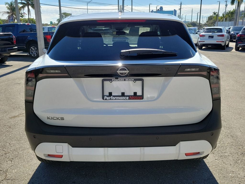 2025 Nissan Kicks SV
