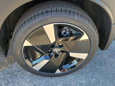 2026 Nissan Kicks SR 19" Wheels