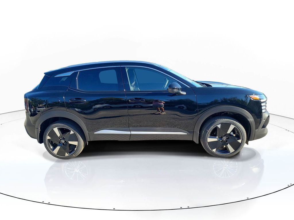 2026 Nissan Kicks SR 19" Wheels