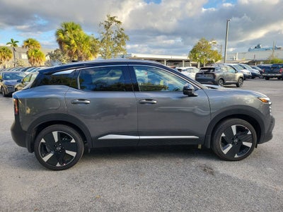 2025 Nissan Kicks SR