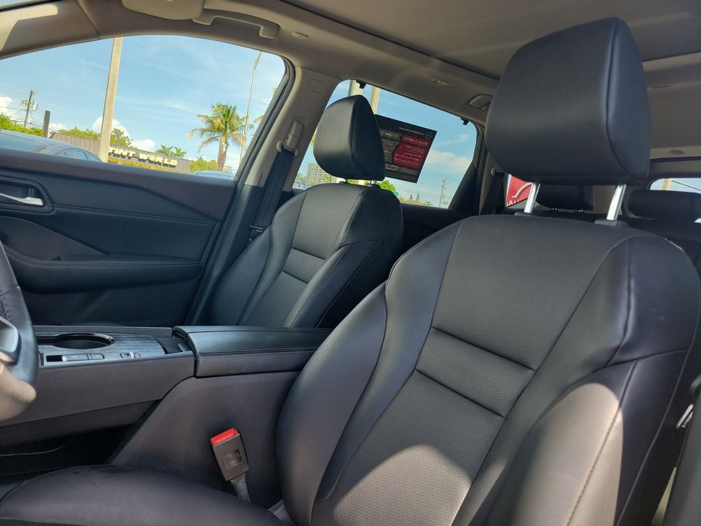 2022 Nissan Rogue SV w/Premium Package