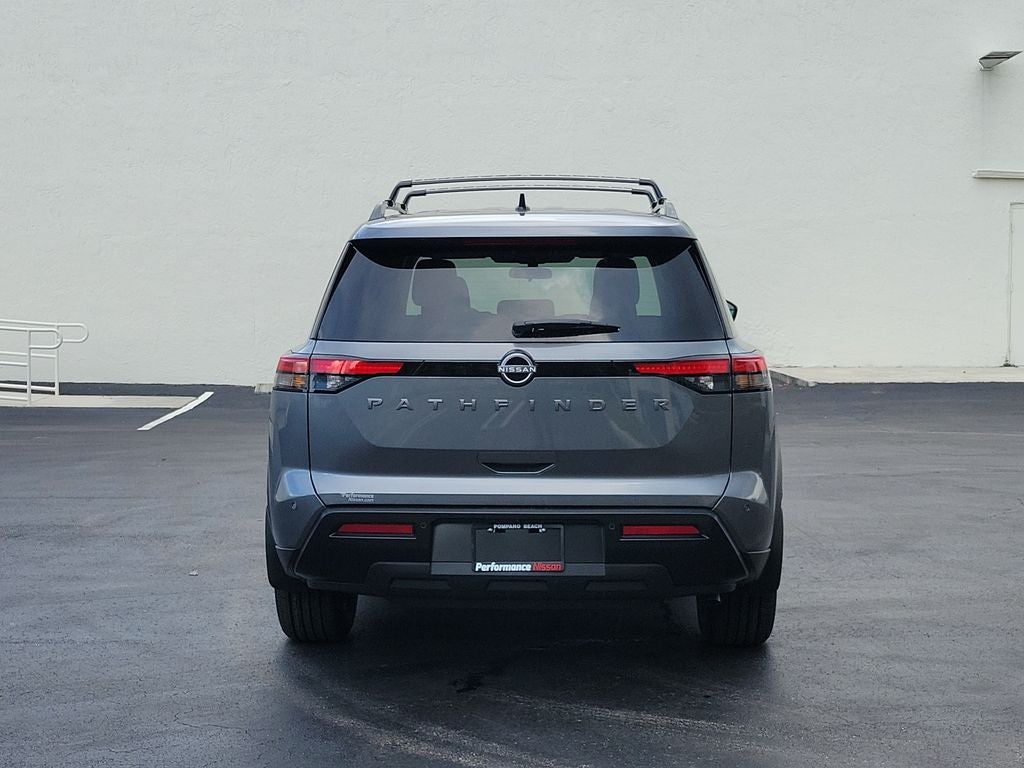 2026 Nissan Pathfinder SV