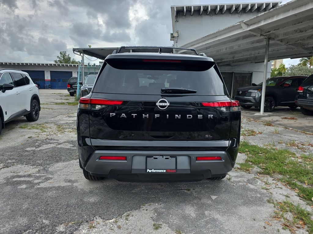 2026 Nissan Pathfinder SL