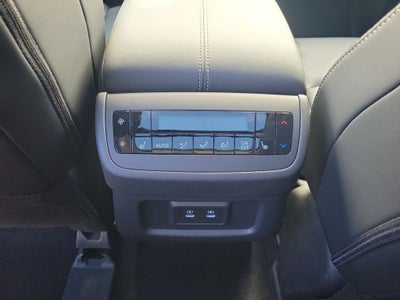 2026 Nissan Pathfinder SL Premium