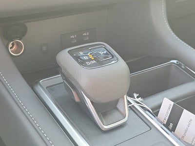 2026 Nissan Pathfinder SL Premium