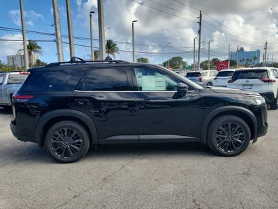 2026 Nissan Pathfinder SL Premium