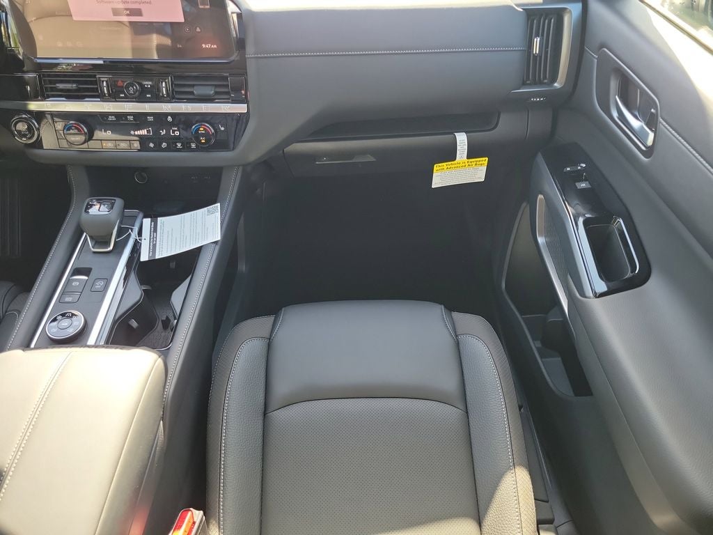 2026 Nissan Pathfinder SL Premium