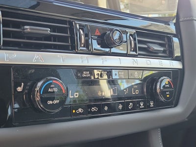 2026 Nissan Pathfinder SL Premium