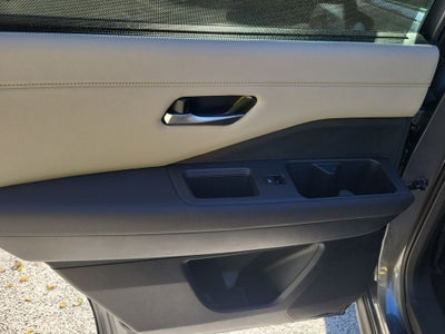 2026 Nissan Pathfinder SL Premium