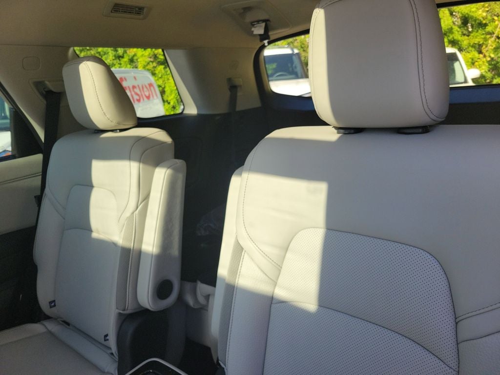 2026 Nissan Pathfinder SL Premium