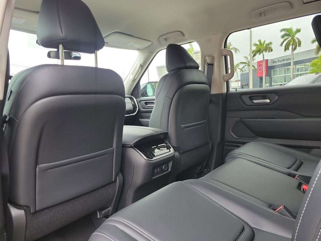 2026 Nissan Armada SV