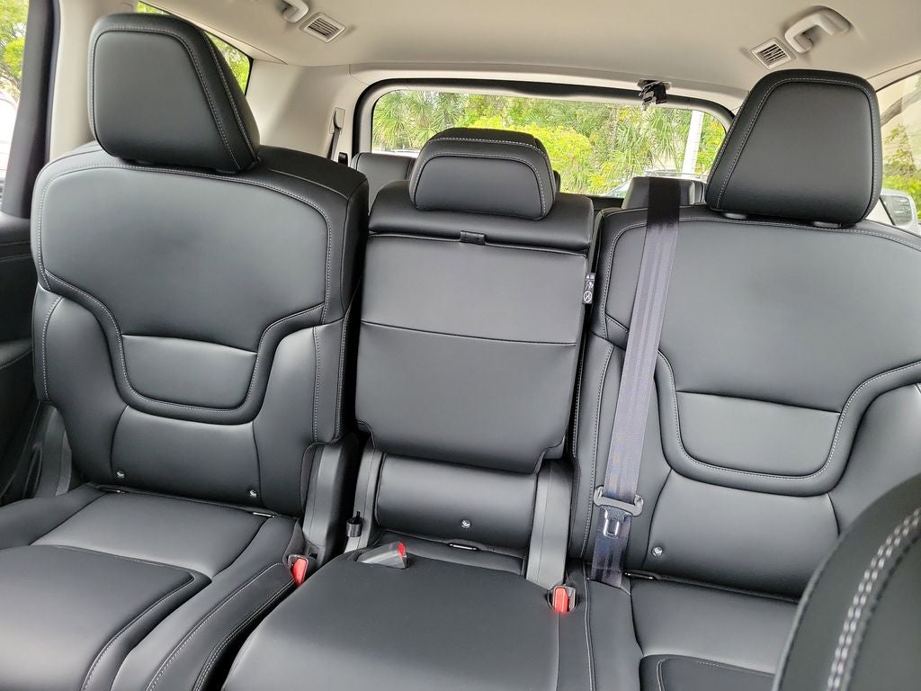 2026 Nissan Armada SV