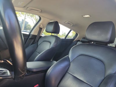 2019 Kia Stinger Base