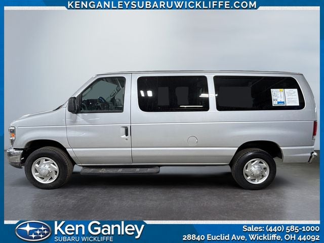2010 Ford E-350SD XLT