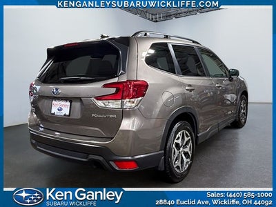 2024 Subaru Forester Premium